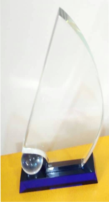 Glass award plaque with metal stand &ndash; business branding
